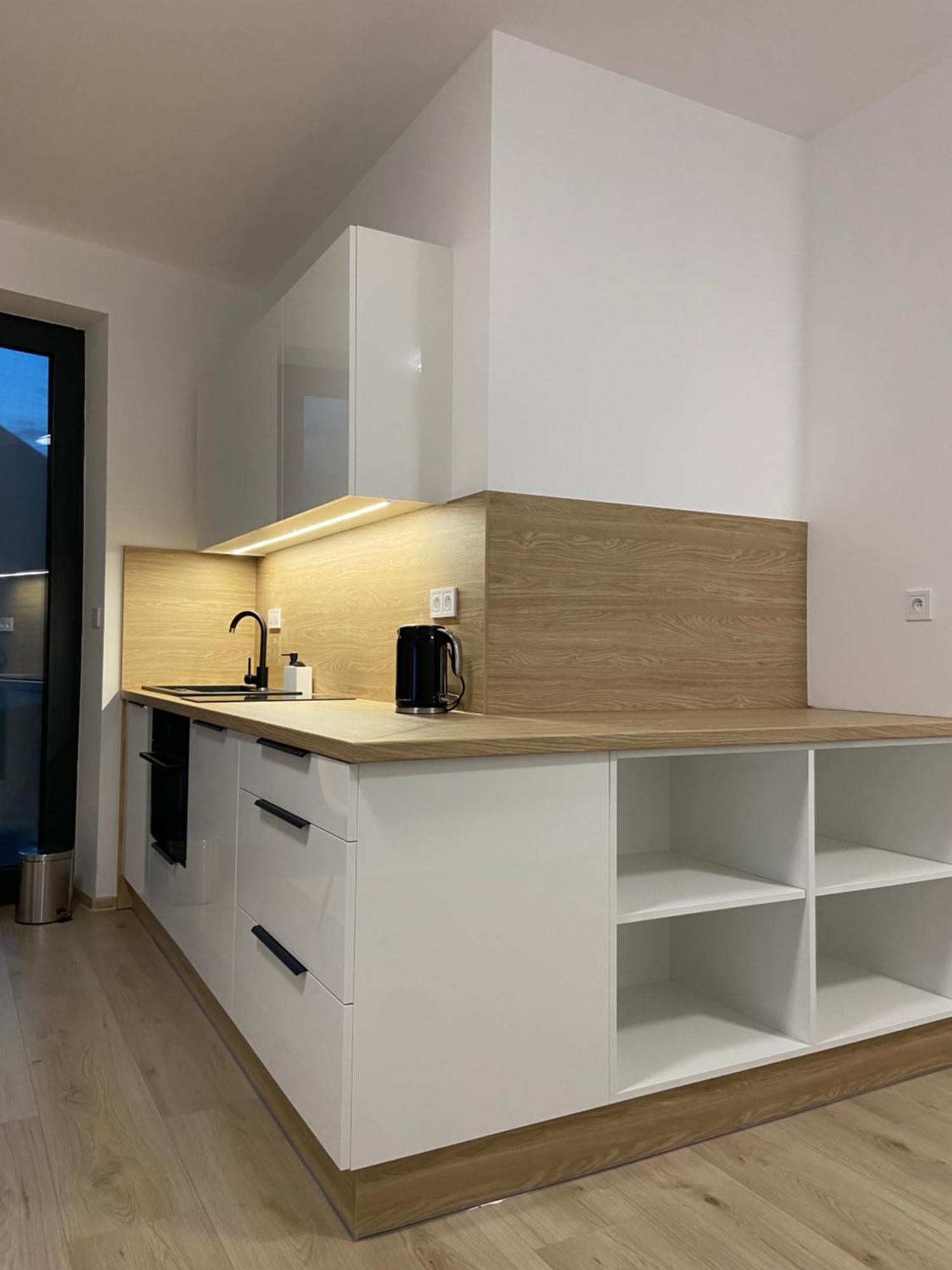 Apartament Ar Mykonos Oasis Koszyce Zewnętrze zdjęcie